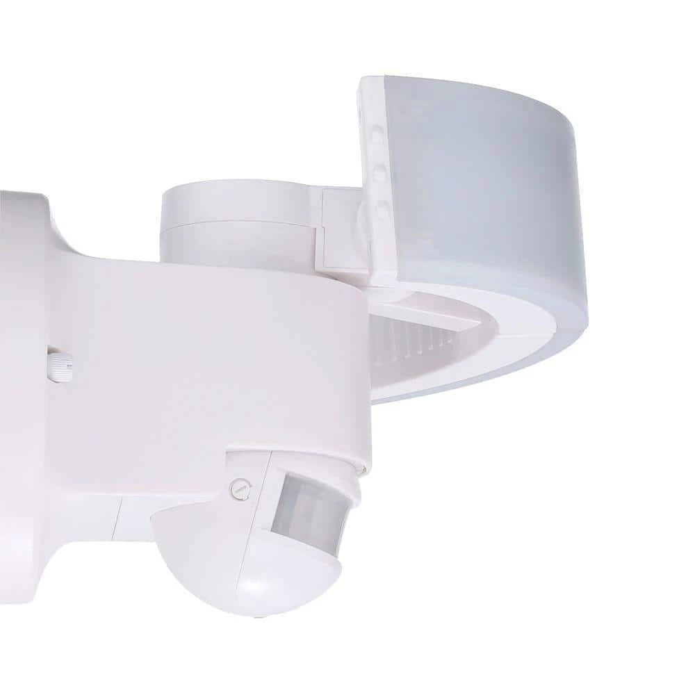 Hot Sale ๐ฅ Promo ๐ 180ยฐ White LED Motion Outdoor Security Light by Defiant ๐ ๐ฅฐ - Image 9